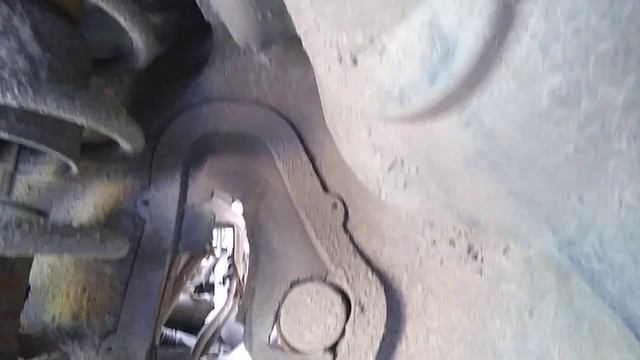 Лада гранта. Вся правда про заглушки моторного отсека рулевой рейки. Через год эксплуатации смотреть онлайн