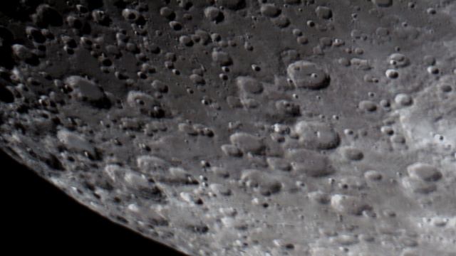 The Beauty of The Moon From A C11 Celestron Telescope смотреть онлайн