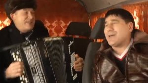 Жавит Шакиров исполняет песню "Күбәләгем"