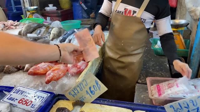 Рыбный рынок на Наклуа. 340 батов за приготовление рыбы? А стоит ли? Пляж Вонгамат. смотреть онлайн