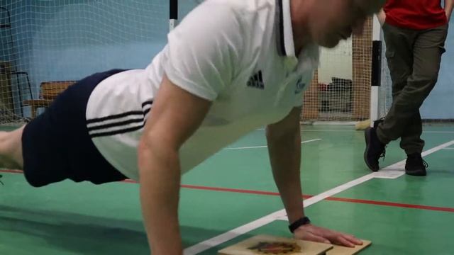 13 выпуск. Семья Ковалёвых принимает участие в Новогоднем семейном ГТО Баттле смотреть онлайн