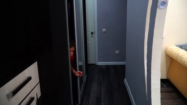 Сиреноголовый преследует нас  Siren Head & Cartoon Cat  Real Life