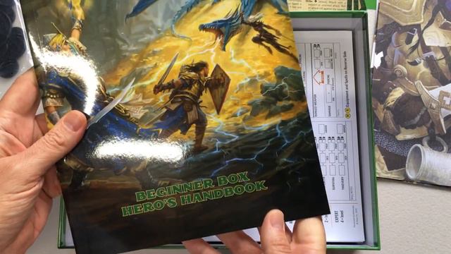 Pathfinder Second Edition Beginner Box unboxing смотреть онлайн