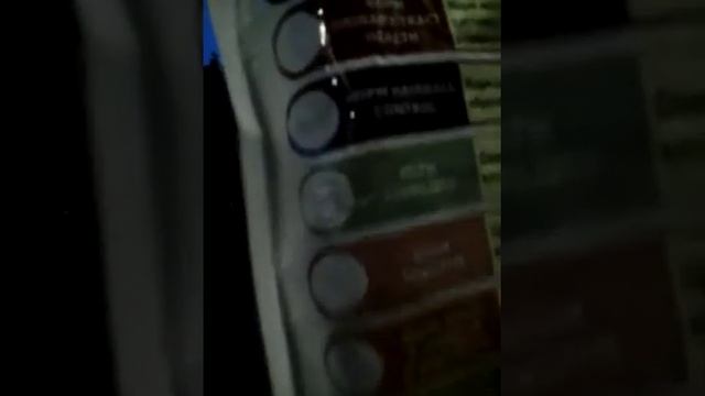 Нужна помащ кошке смотреть онлайн