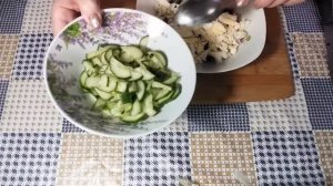 Салат из крапивы с яйцом и огурцом - полезно и вкусно