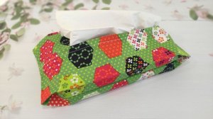 Чехол  №4 для коробки с бумажными салфетками. Всего шесть строчек. Шить легко и просто.