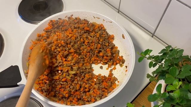 Рецепт от мамы? | Уйгурская кухня | «Самбуса» | Uyghur food ”Sambusa” by mom | EmRAl TV смотреть онлайн