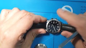 Longines Conquest Quartz L36594 battery raplacement