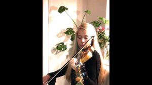 Thea Tunås Bratteng plays hardingfele (hardangerfiddle) Traditional fiddle tunes from Norway