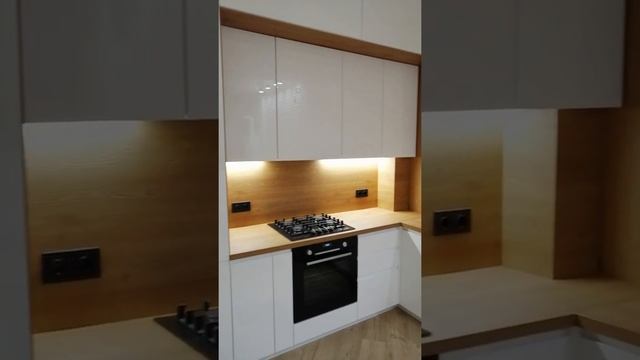 Кухня без ручек. Кухня белый глянец. смотреть онлайн