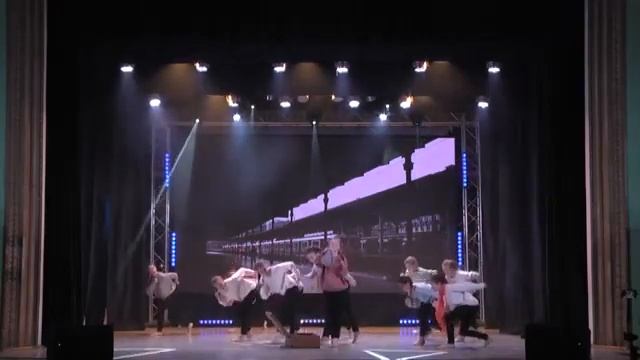 589 Ансамбль Краснотурьинской детской хореографической школы «Венец» Сокровище старого чемодана смотреть онлайн