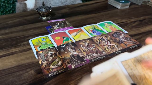 Escorpio♏️se quieren colgar de ti👹lo nuevo se compromete💍lo viejo viene con todo💸 horoscopo
