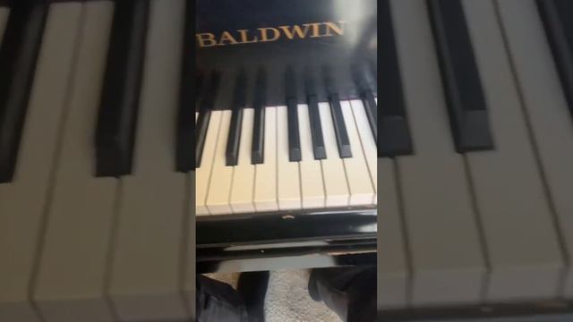 Pidgin Piano 3-10-24 A Phlat Finger Fling смотреть онлайн