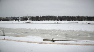 Жителей Твери предупреждают об опасности выхода на лёд