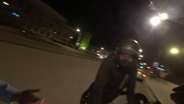 Знакомство с девушками на мото! Тусовщицы катались до последнего на мотоцикле! #Пикап смотреть онлайн