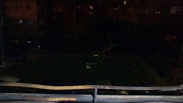 Программируемый лазерный проектор: дальность ночью