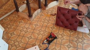 пуфик в каретной стяжке своими руками. пуфик своими руками.  пуф капитоне. делаем пуф своими руками