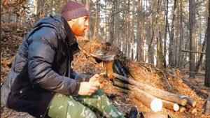 Построил УЮТНУЮ ЗЕМЛЯНКУ! 30 ДНЕЙ лесной жизни в одном видео! (No comment!)
