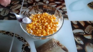 Салат с кукурузой, сыром и яйцом, простой пошаговый рецепт вкусного салата на праздничный стол
