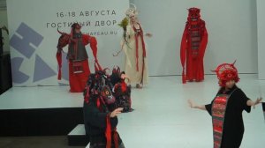 Показ мод - фэшн коллекция (косплей) дизайнера Светланы Оспищевой на Chapeau 2022