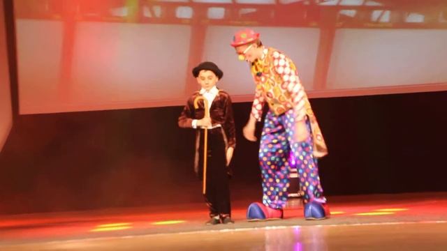 Народная цирковая студия "Искорка", клоунада "Чарли" смотреть онлайн