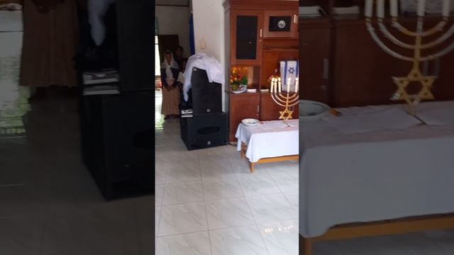 Shema Yisrael, Shema Papua... смотреть онлайн