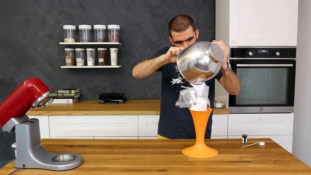 Bezele Colorate | Robert Eisler смотреть онлайн