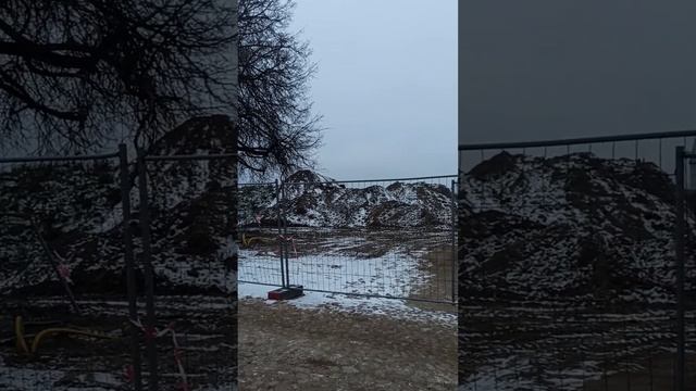 Внутри Нарвской крепости активненько ведутся ремонтные работы | Нарва Эстония смотреть онлайн