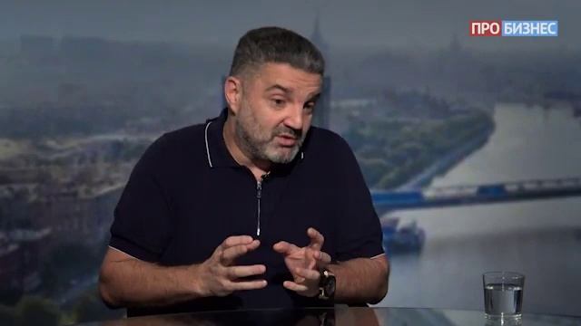 Программа "Инвестиции в медицину" с Константином Симкиным (сеть клиник «Семейная» и «Денто-Эль») смотреть онлайн