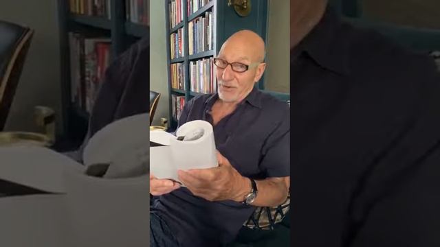 Sonnet 130 by William Shakespeare (read by Sir Patrick Stewart) | 2020.09.08 | #ASonnetADay смотреть онлайн