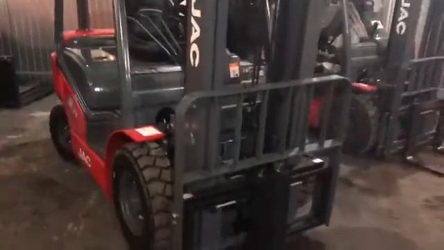Автопогрузчик JAC CPCD 25 с дизельным двигателем ISUZU C240