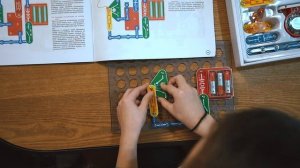 Новинка! Электронный конструктор ЗНАТОК 118 схем