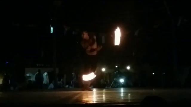 Фаер шоу в Дубае Супер! Человек факел