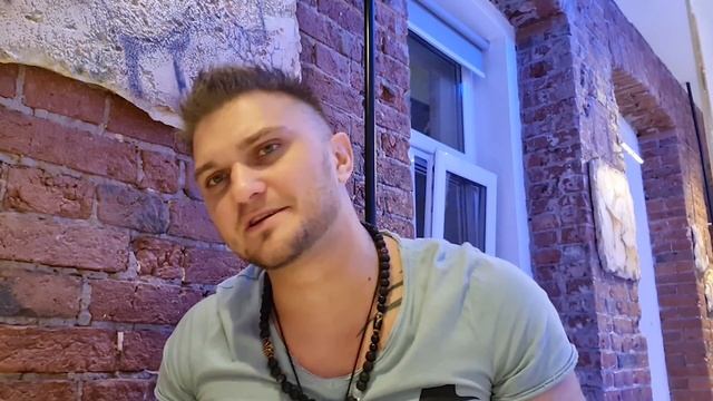 Скромница Vs Развратница. Кого проще?