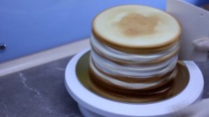 Торт Raffaello. Простой вкусный рецепт домашнего торта. Украшение и выравнивание без мастики