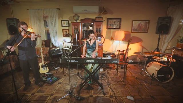 Дайна Казак -Я чувствую апрель смотреть онлайн