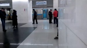Метровагон 81-717.6 на станции Петровско-Разумовская