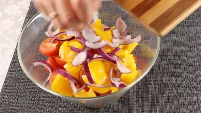 Классический Греческий салат! Лучший салат с сыром фета!