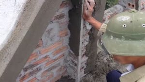 Оштукатуривание выступающих частей стены