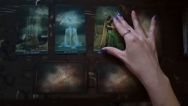 ЕСТЬ ЛИ У БЫВШЕГО(БЫВШЕЙ) НОВАЯ ПАССИЯ/Онлайн гадание/Tarot