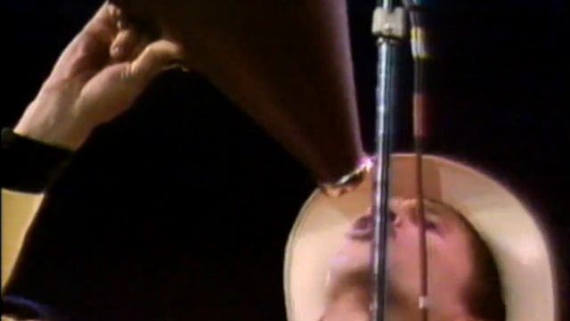 Kid Creole And The Coconuts - Stool Pigeon (1982) смотреть онлайн