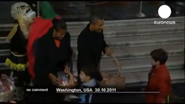 Обама поздравляет детей с Хэллуином смотреть онлайн