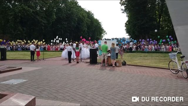 ВЫПУСКНОЙ ВЕЧЕР 9 Июня 2019 ШКОЛЬНЫЙ ВАЛЬС Беларусь Гродненская Область Лида Курган Часть 2 смотреть онлайн