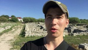 Херсонес Таврический :Домик винодела и колокол в которой звонил персонаж из фильма Буратино