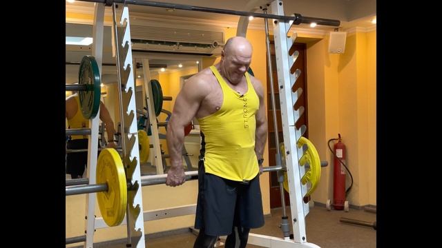 Вторая часть тренировки ,плечи и бицепс смотреть онлайн