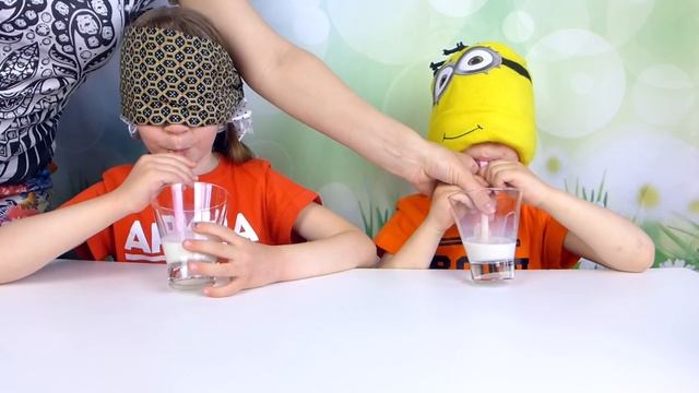 ПАЛОЧКИ-ЧУДЕСИНКИ! ПРЕВРАЩАЕМ МОЛОКО В СКАЗОЧНО ВКУСНЫЙ КОКТЕЙЛЬ! смотреть онлайн