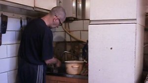 Как быстро ощипать птицу