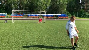 ФУТБОЛЬНЫЙ ЧЕЛЛЕНДЖ.ПЕНАЛЬТИ ПЯТЬЮ РАЗНЫМИ МЯЧАМИ