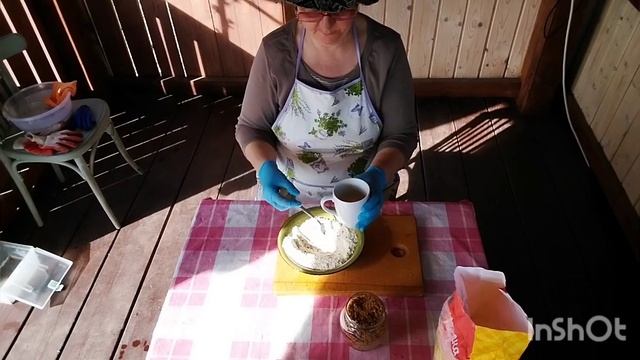 ВАРЕНИКИ ИЗ КРАПИВЫ/ ДОЛЕЛЫВАЮ РАССАДНИК/ КУПИЛА САЖЕНЦЫ ВИНОГРАДА/ КРАШУ КРЫЛЬЦО/ЖИЗНЬ В ДЕРЕВНЕ смотреть онлайн