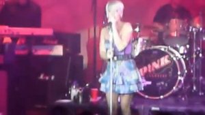 Pink - Family Portrait (live in Sydney)